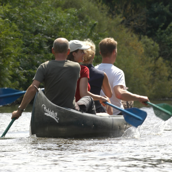 Kanupaddler auf der Dove Elbe